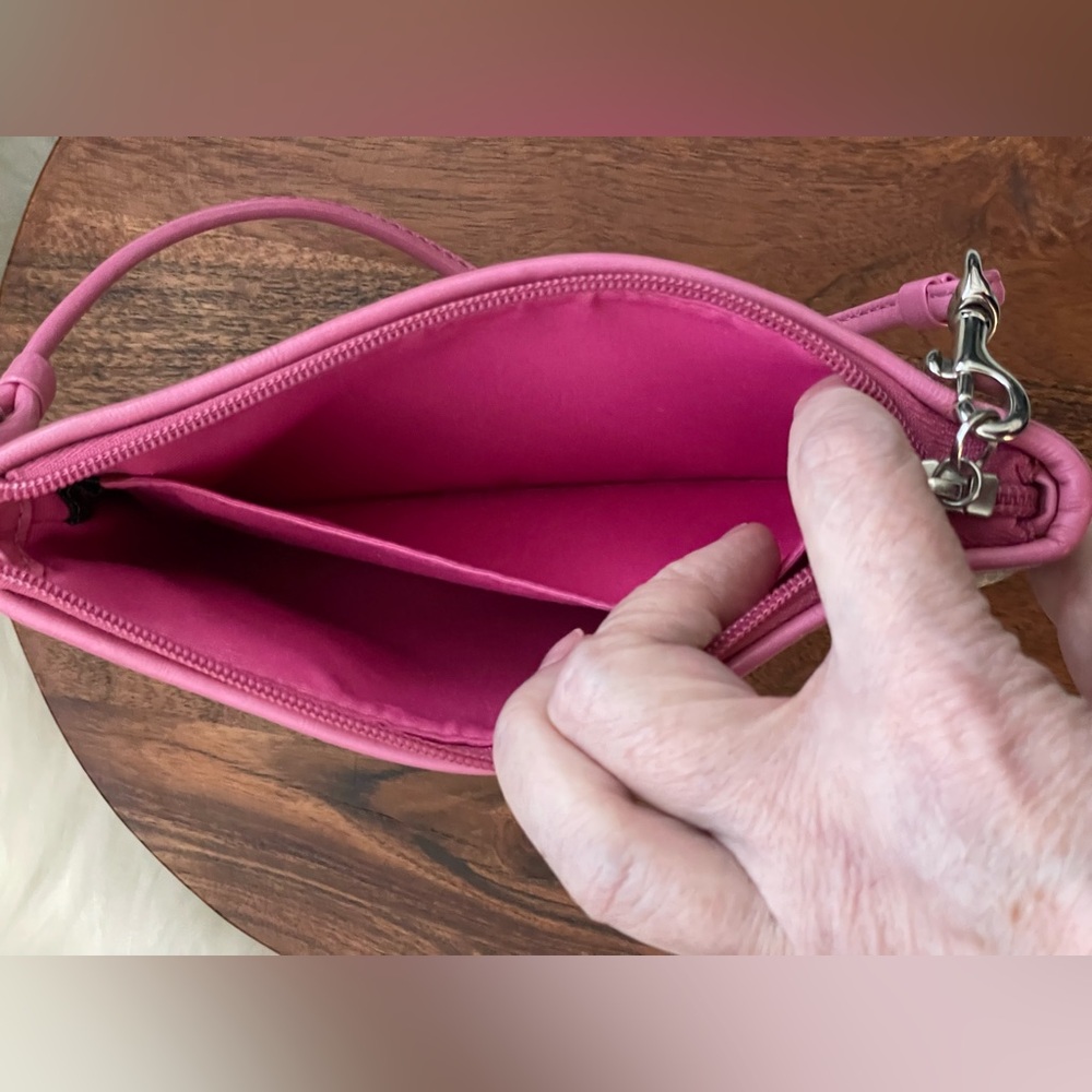 COACH Poppy Chan PINKY Signature Tan Coated Canvas Wristlet - Picture 6 of 7